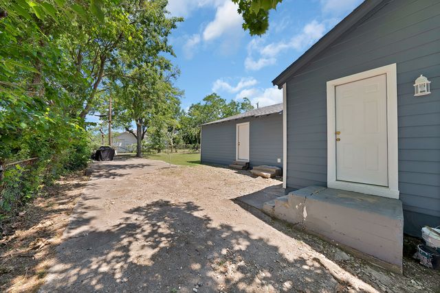 331 W Vinyard Road, Duncanville, TX 75137