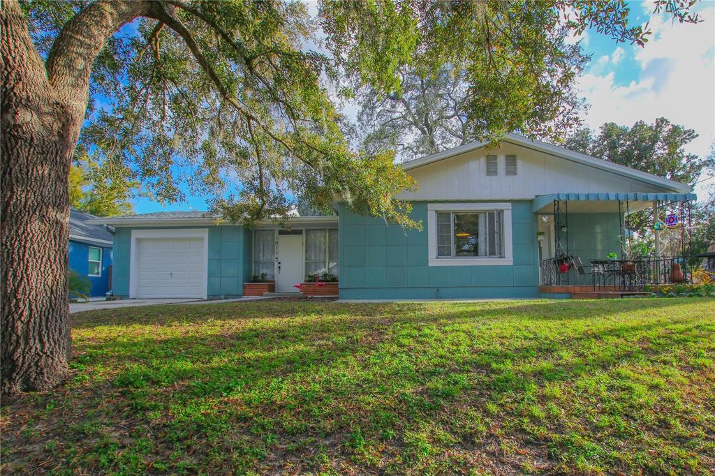 1011 E CRENSHAW STREET, Tampa, FL 33604