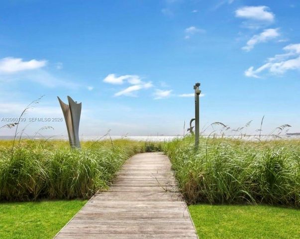 1200 Holiday Dr 705, Fort Lauderdale, FL 33316