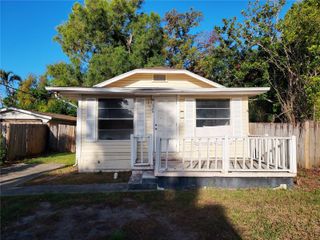 1426 17TH STREET W, Bradenton, FL 34205