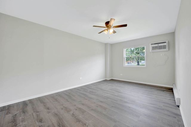 141 W 63rd Street G208, Westmont, IL 60559
