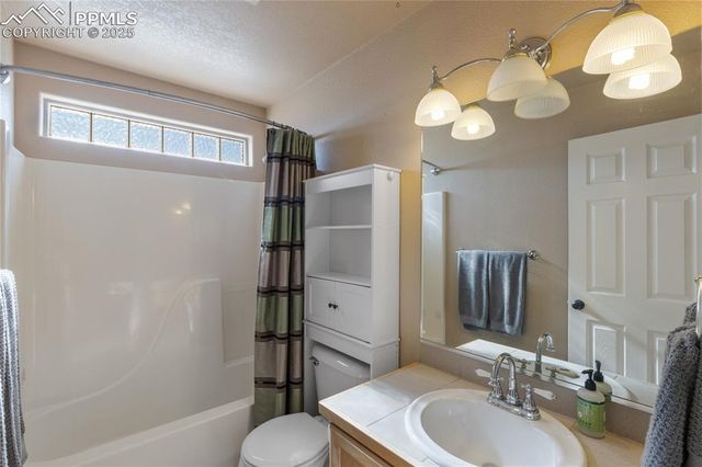 165 S Glenrose Drive, Pueblo, CO 81007