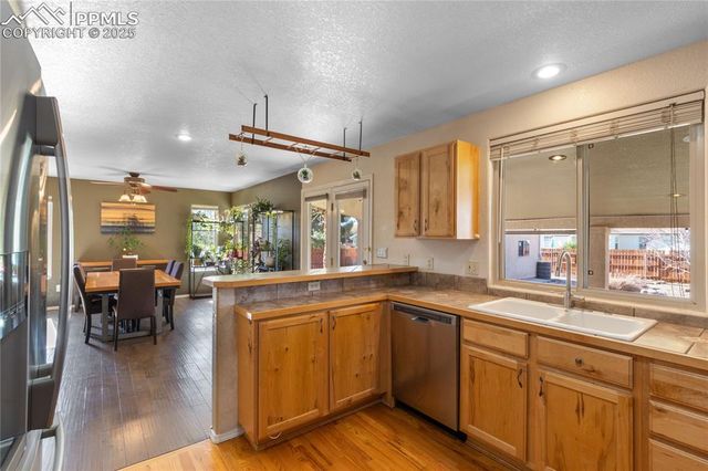 165 S Glenrose Drive, Pueblo, CO 81007