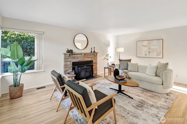3933 S Mead Street, Seattle, WA 98118