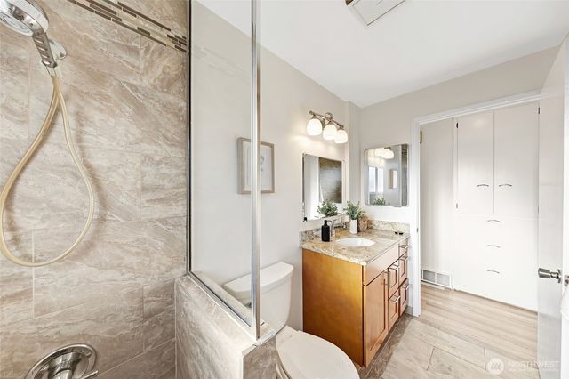 3933 S Mead Street, Seattle, WA 98118