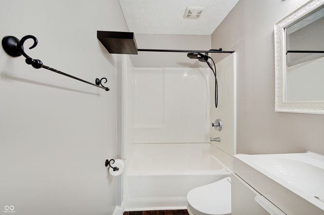 157 Southridge Lane, Westfield, IN 46074