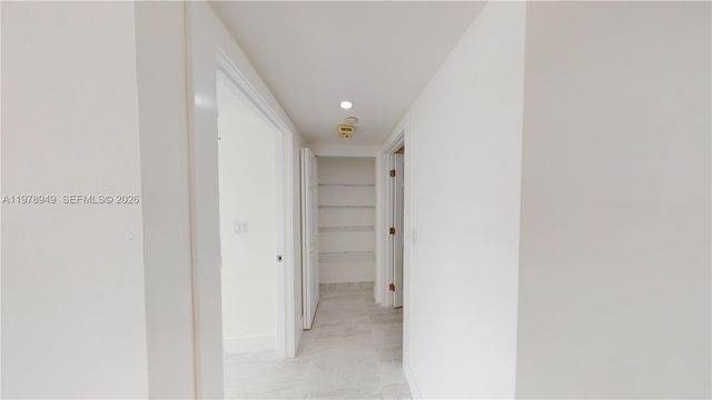 1000 W Island Blvd 1812, Aventura, FL 33160