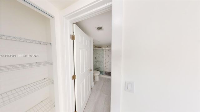 1000 W Island Blvd 1812, Aventura, FL 33160