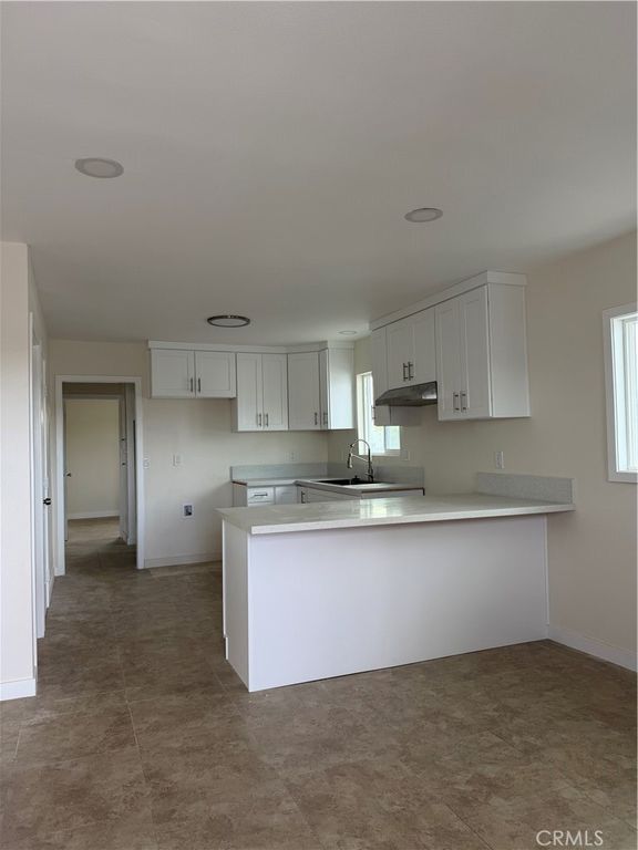 649 E 87th, Los Angeles, CA 90002