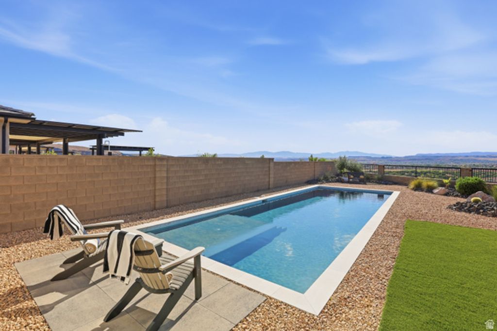 Image 15 of property listing at 81 N HIGHLAND PKWY #108, Washington, UT 84780
