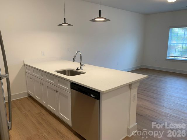 3515 Markland Drive 301, Charlotte, NC 28208