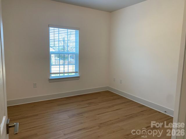 3515 Markland Drive 301, Charlotte, NC 28208