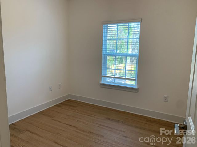 3515 Markland Drive 301, Charlotte, NC 28208