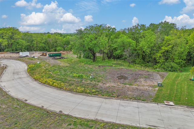 8070 NW 28th Lane, Ankeny, IA 50023