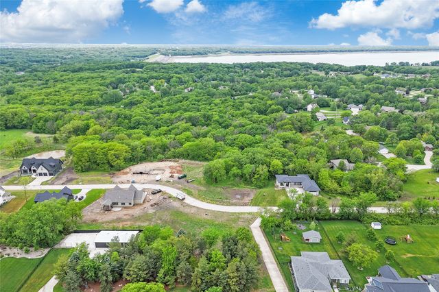 8070 NW 28th Lane, Ankeny, IA 50023