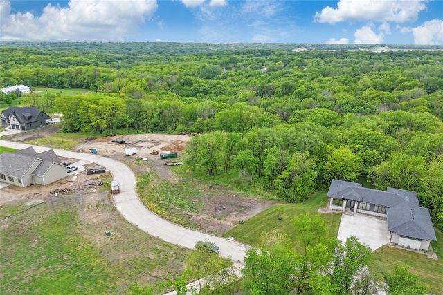 8070 NW 28th Lane, Ankeny, IA 50023