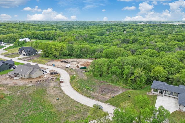 8070 NW 28th Lane, Ankeny, IA 50023