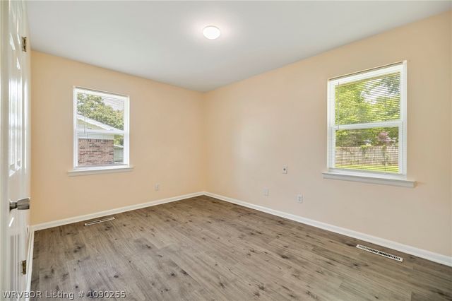 2211 S 64th Street, Fort Smith, AR 72903