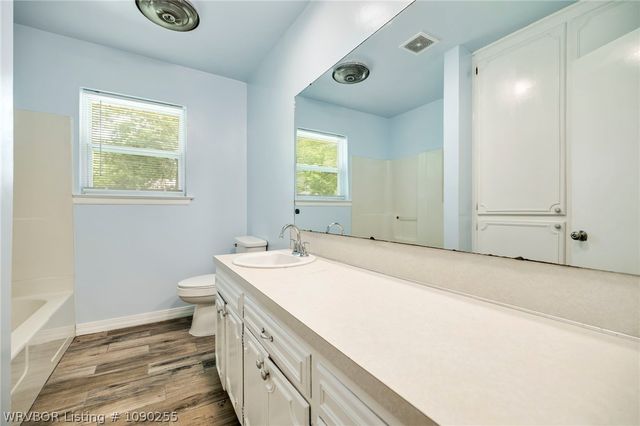 2211 S 64th Street, Fort Smith, AR 72903