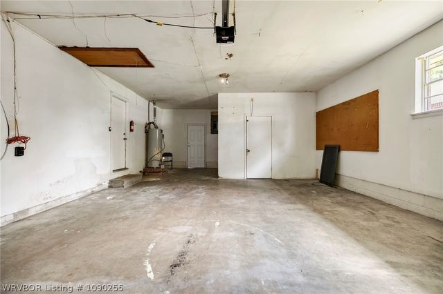 2211 S 64th Street, Fort Smith, AR 72903