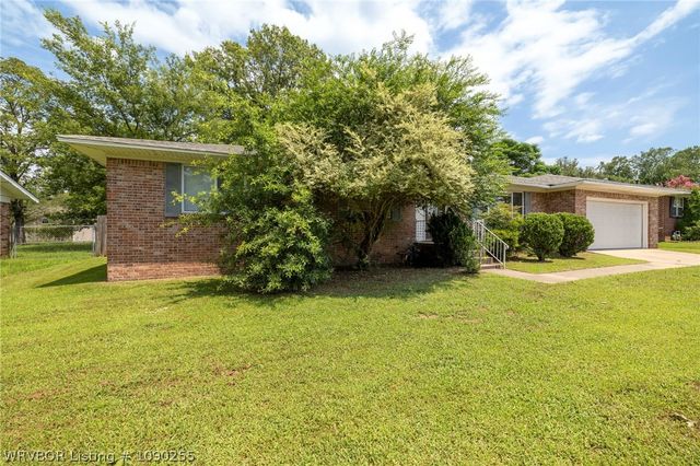 2211 S 64th Street, Fort Smith, AR 72903