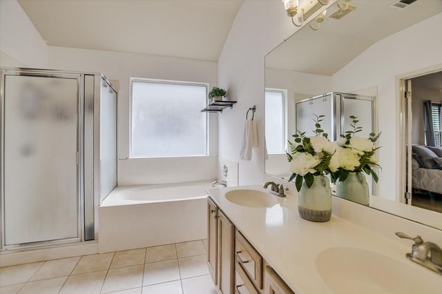 1318 Rosie LN, Cedar Park, TX 78613