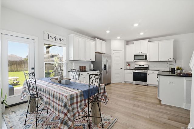 6515 Napa FRY, Converse, TX 78109