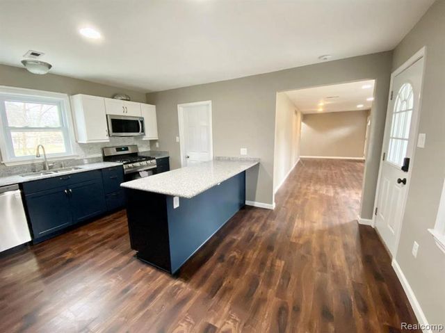 14415 Newburgh Road, Livonia, MI 48154