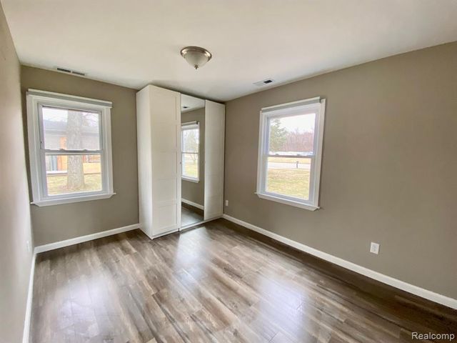 14415 Newburgh Road, Livonia, MI 48154