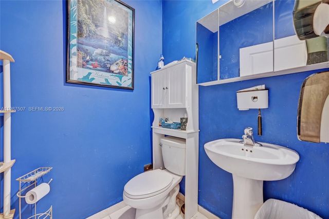 21436 NE 2nd Ct, Miami, FL 33179