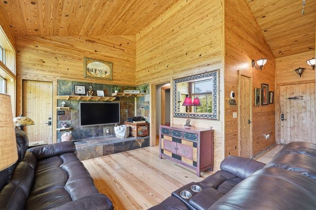 325 Weoka Court, Ellijay, GA 30541
