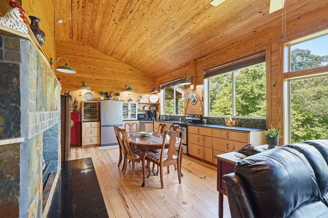 325 Weoka Court, Ellijay, GA 30541