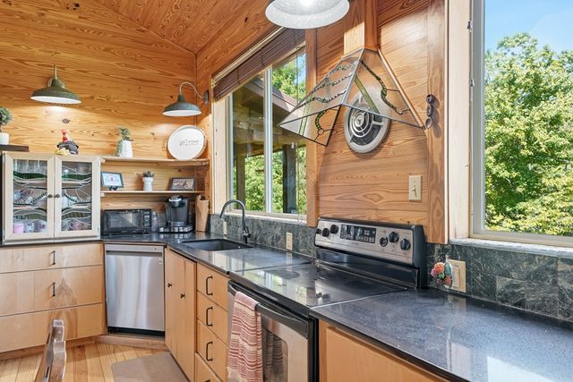 325 Weoka Court, Ellijay, GA 30541
