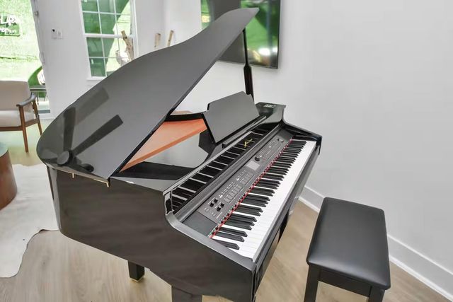 6747 Peerless Street, Houston, TX 77021