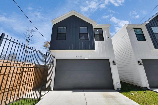 6747 Peerless Street, Houston, TX 77021