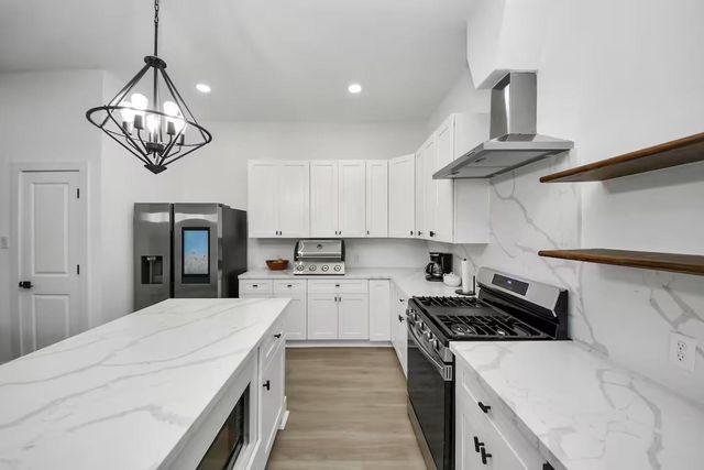 6747 Peerless Street, Houston, TX 77021