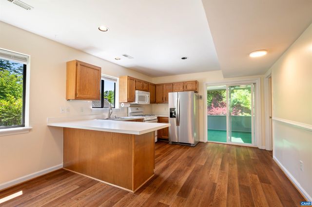 1306 GRISTMILL DR, Charlottesville, VA 22902