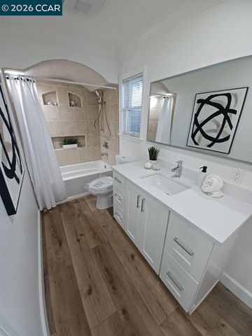 1520 Schenone Ct 15, Concord, CA 94521