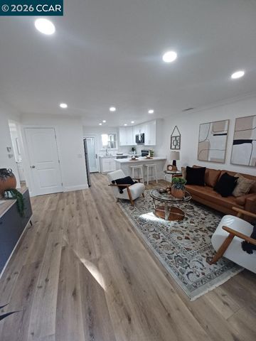 1520 Schenone Ct 15, Concord, CA 94521