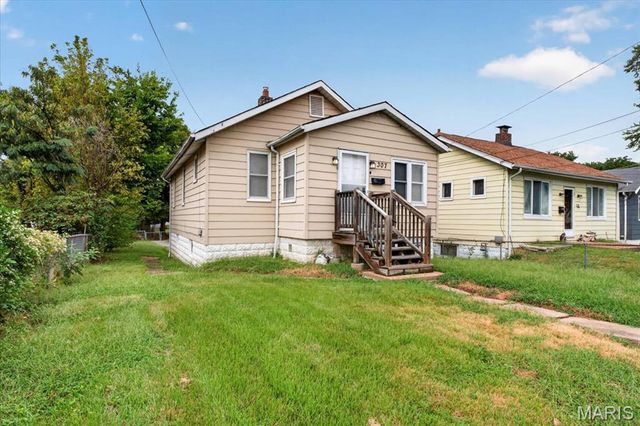 307 Vida Avenue, Unincorporated, MO 63125