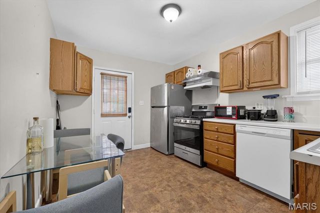 307 Vida Avenue, Unincorporated, MO 63125