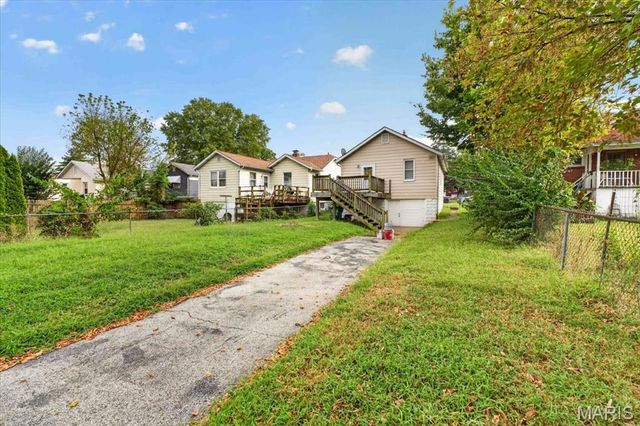 307 Vida Avenue, Unincorporated, MO 63125