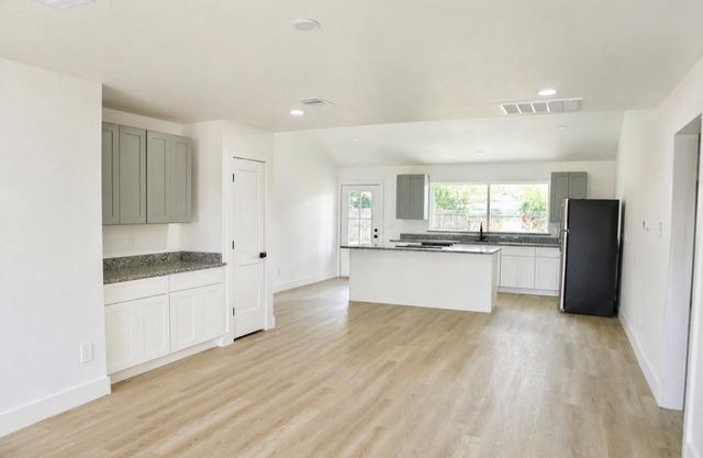 815 Centerwood Drive, Houston, TX 77013