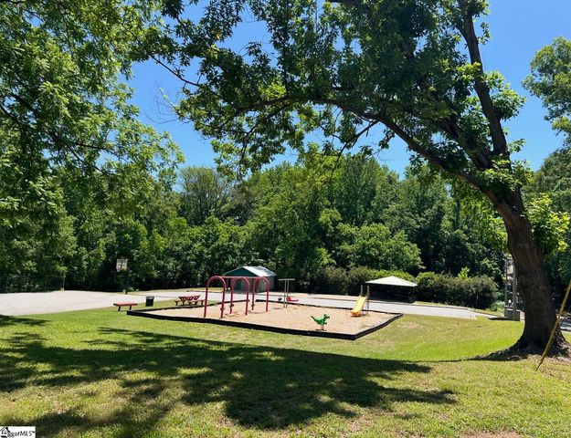 117 Dewey Avenue, Laurens, SC 29360