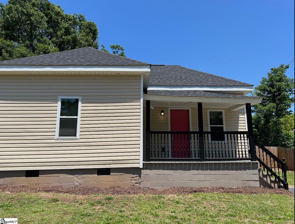 117 Dewey Avenue, Laurens, SC 29360