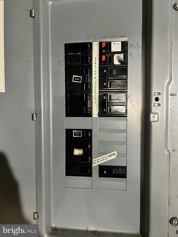 327 W FERDINAND ST, Manheim, PA 17545