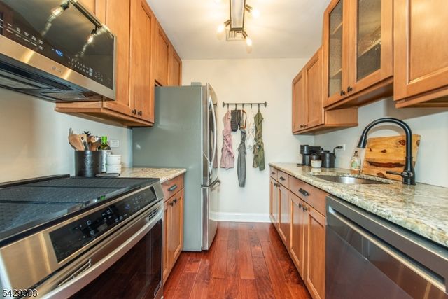 240 Main St 205, Little Falls Twp., NJ 07424