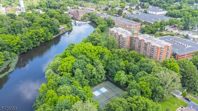 240 Main St 205, Little Falls Twp., NJ 07424