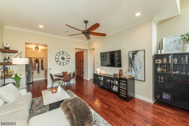 240 Main St 205, Little Falls Twp., NJ 07424