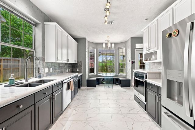 13507 Willow Heights Court, Houston, TX 77059